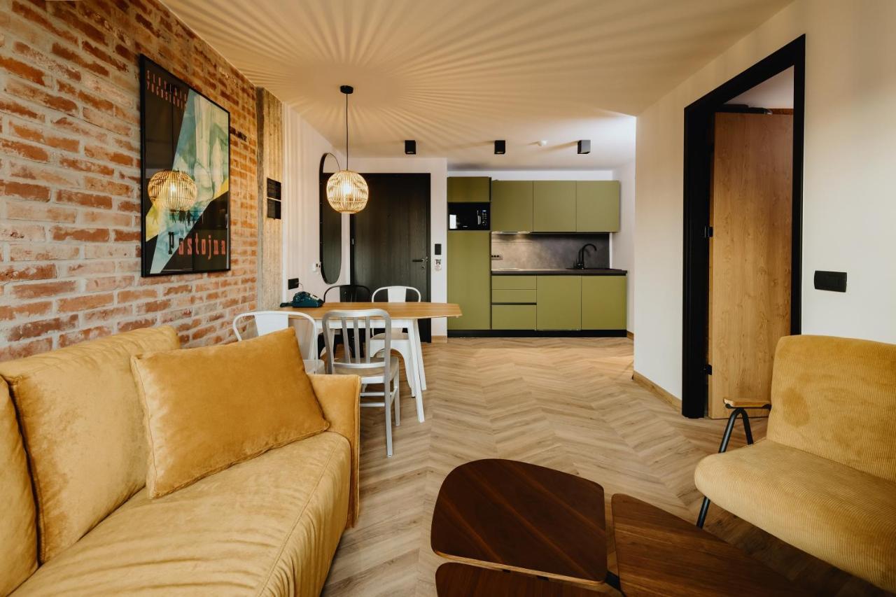 Hotel One66 4*
