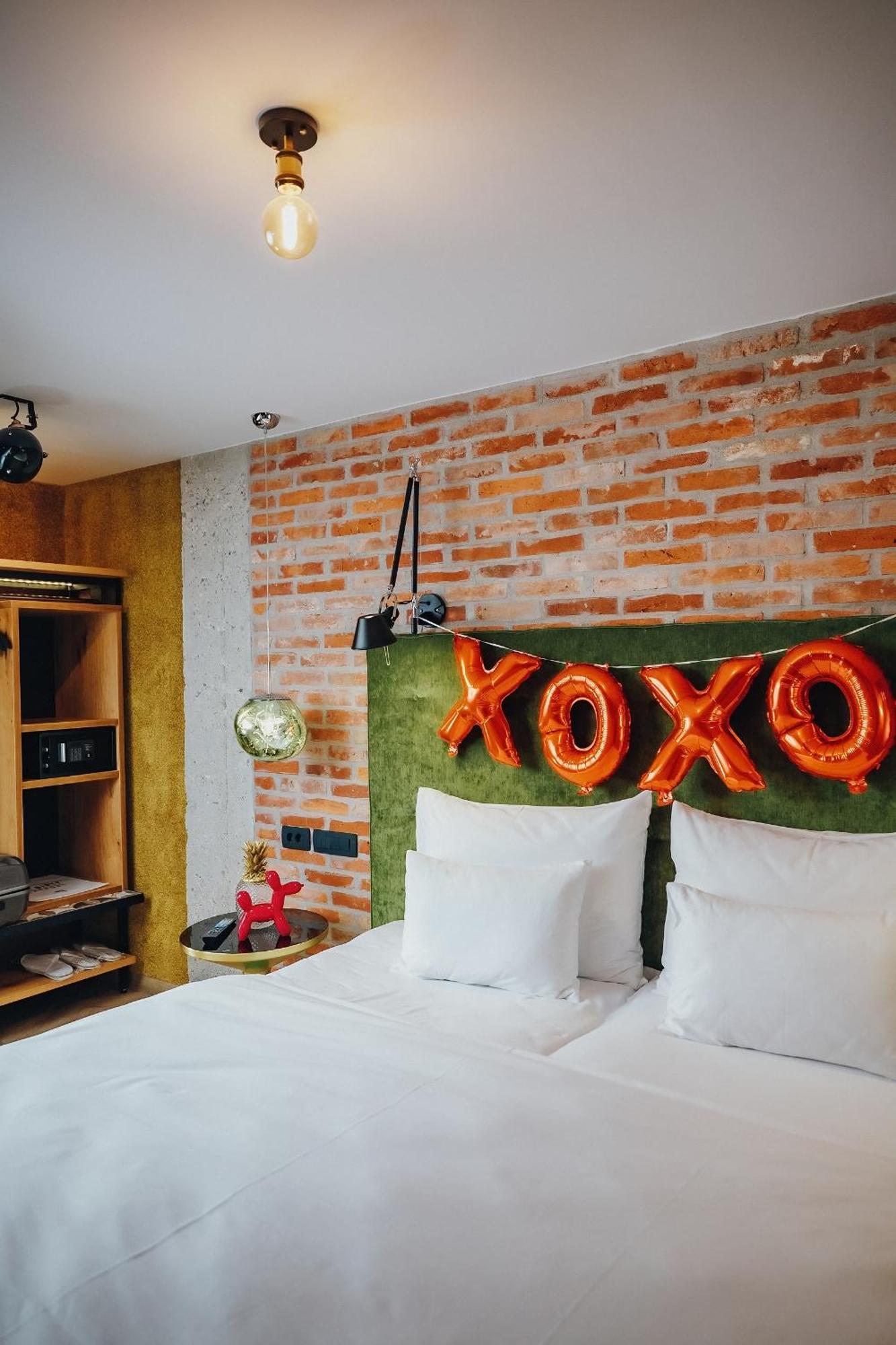 Hotel One66 4*